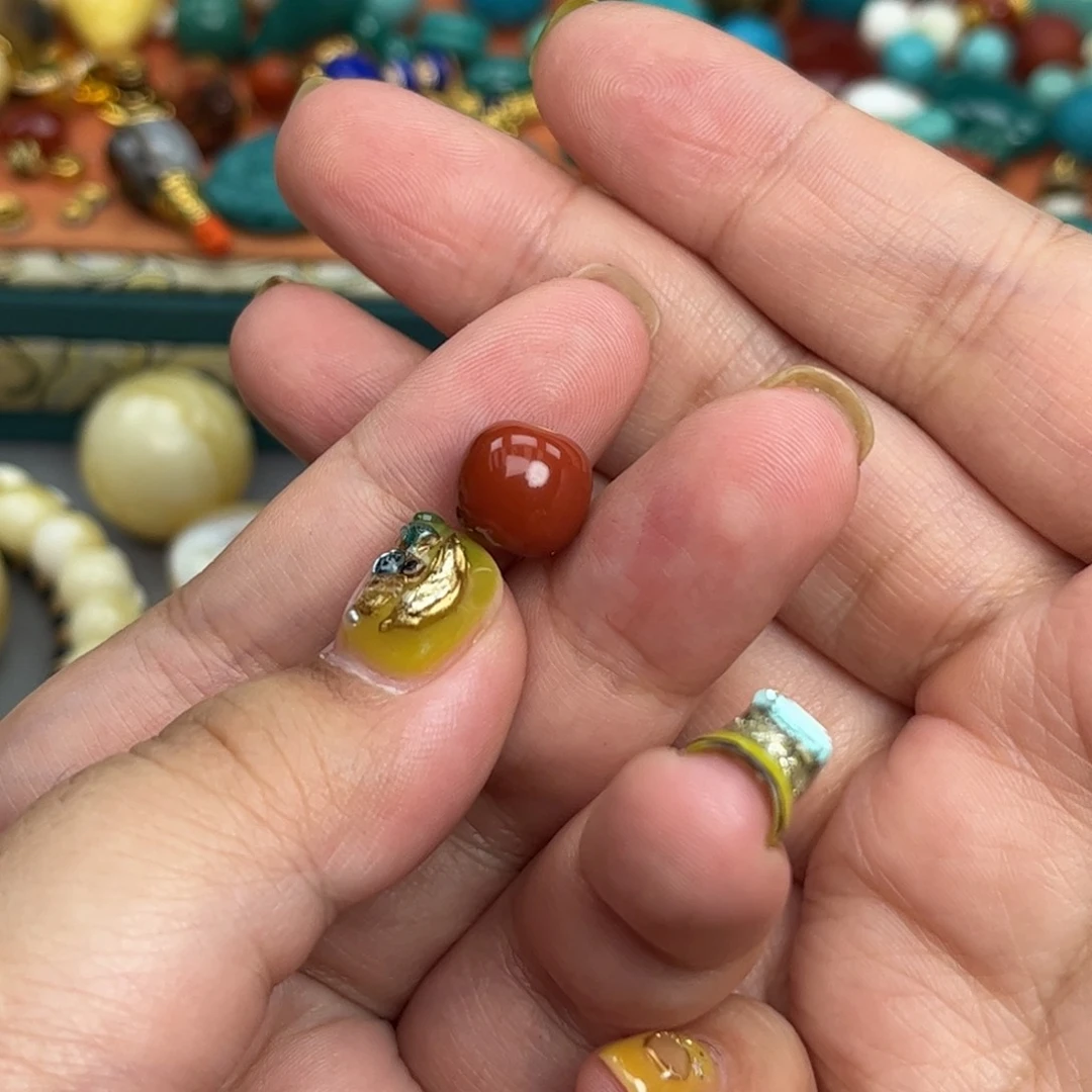 南红玛瑙未镶嵌珠宝奇石1