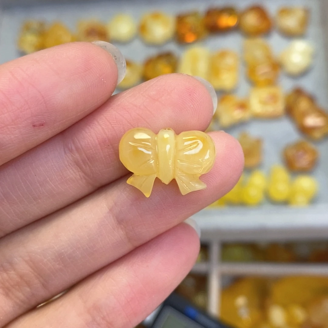 蜜蜡颈饰未镶嵌蝴蝶结
