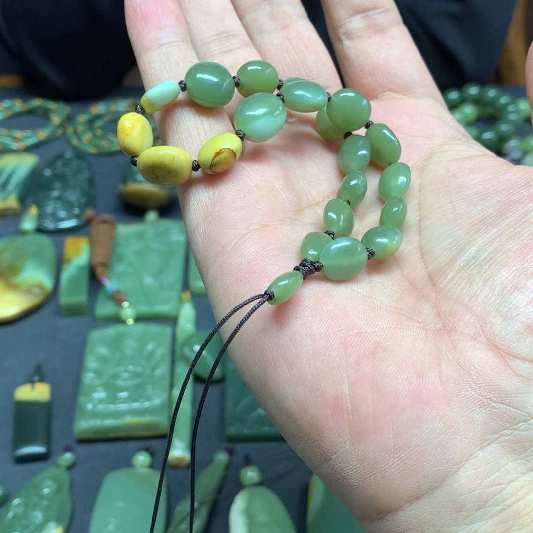 岫岩河磨玉（透闪石质玉）手链未镶嵌小*