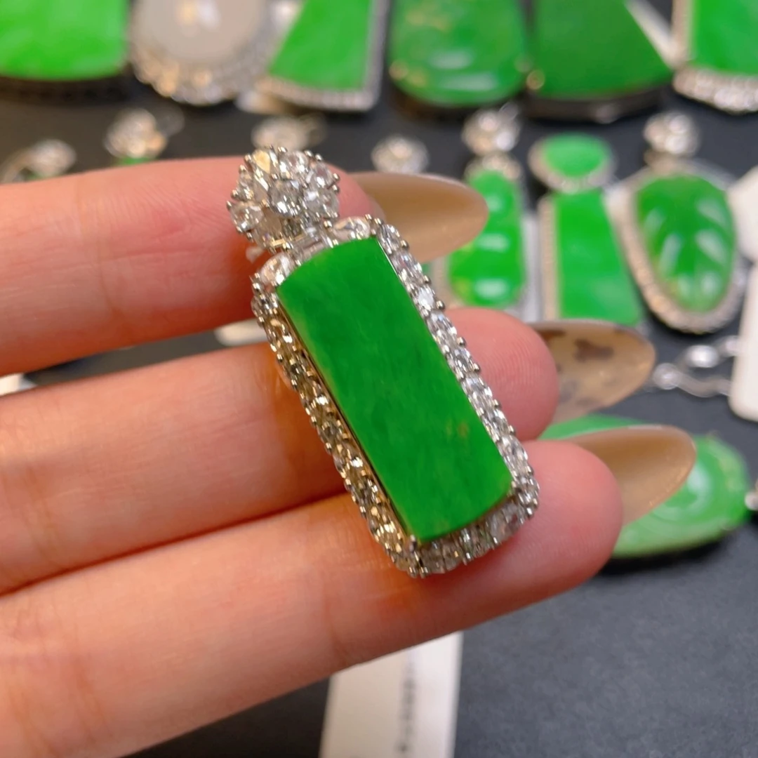 翡翠银S925镶嵌颈饰