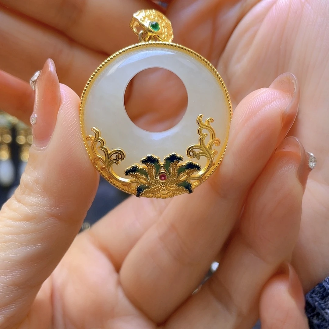 和田玉银S925镀金镶嵌颈饰