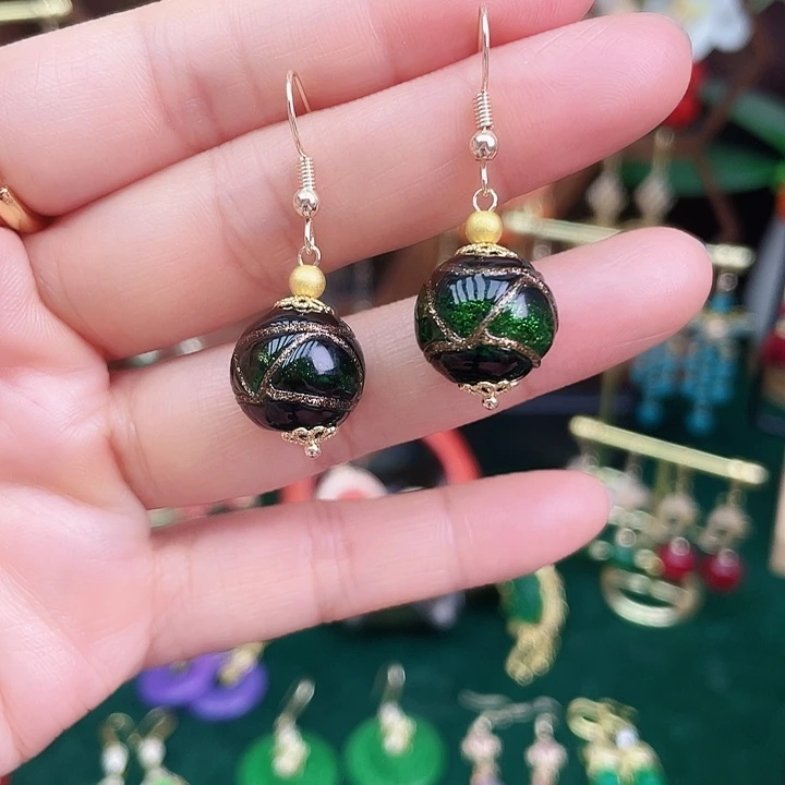 石英质玉耳钉合金