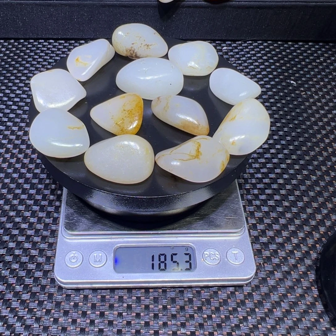 和田玉（子料）未镶嵌吊坠(不含链)185克