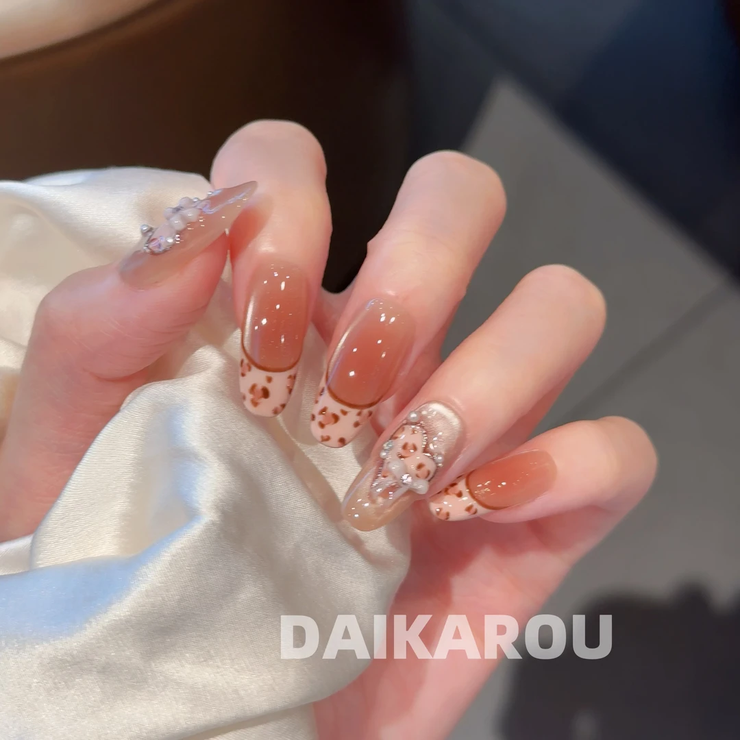 出逃小豹 黛卡柔 预售 此度 短椭圆 中椭圆 长椭圆手工穿戴甲10片