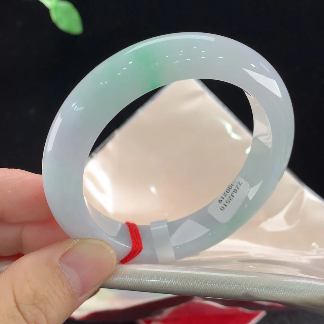 翡翠未镶嵌手镯0219