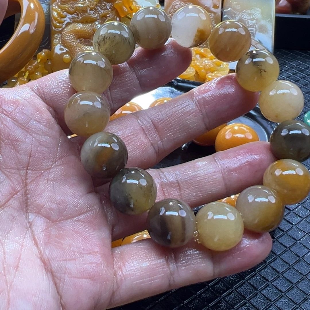 石英质玉未镶嵌颈饰