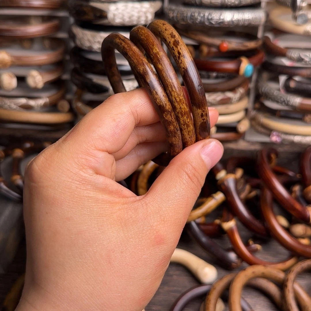 眠***羊藤类无事牌有一个一点点点小眼睛