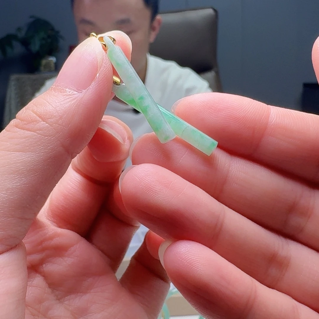 翡翠银S925镶嵌吊坠(不含链)多样性发货其一