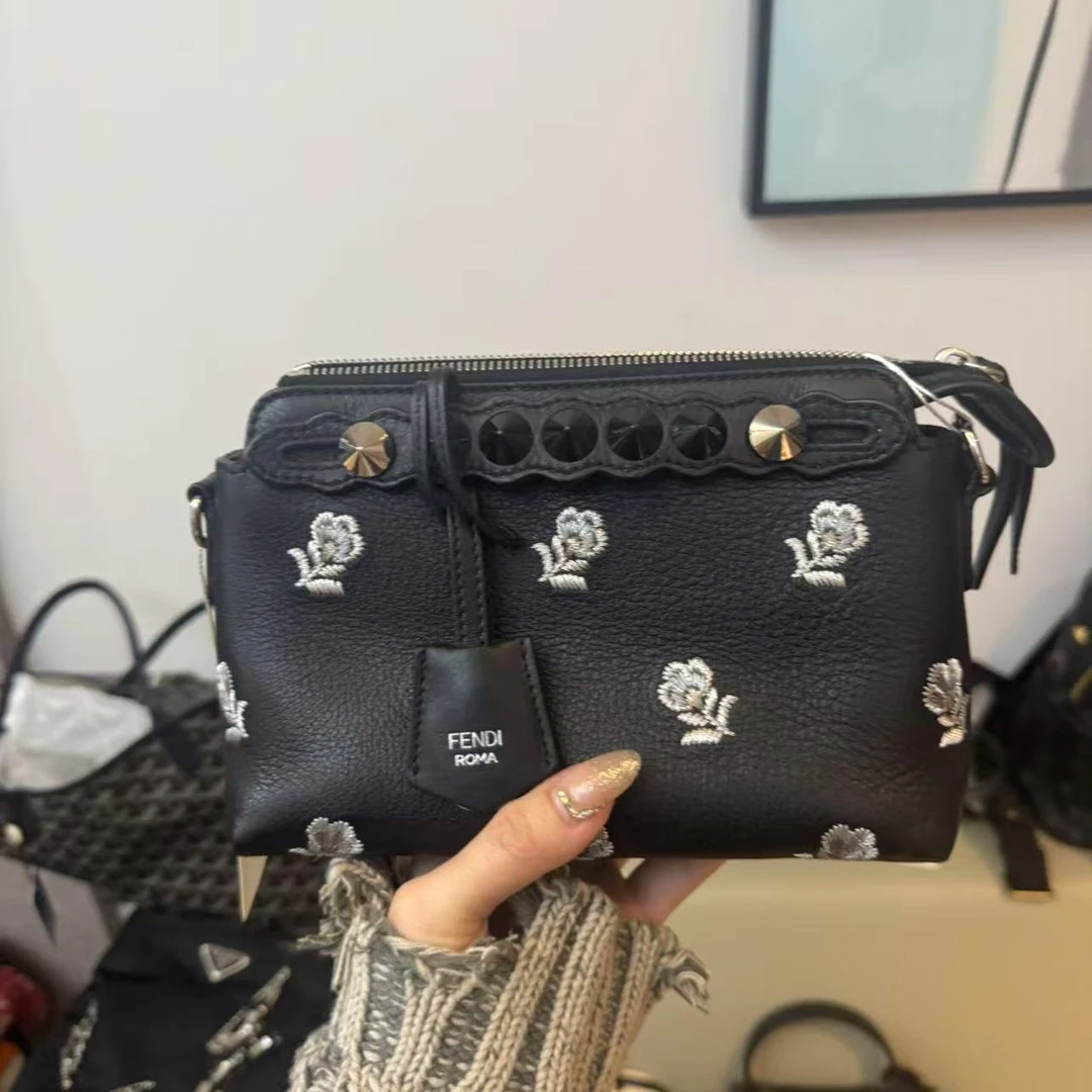 95新 FENDI/芬迪 伦老板/95新/芬迪bytheway