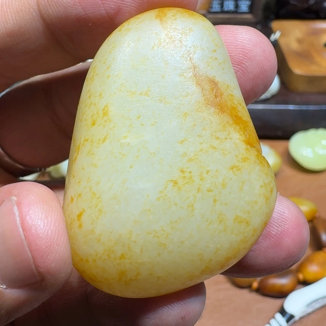 和田玉未镶嵌手串