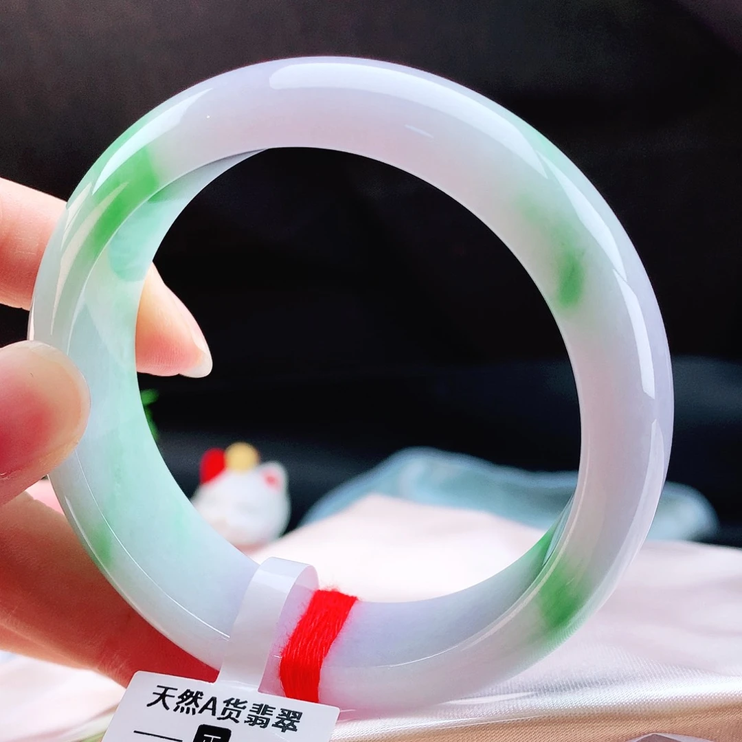 未镶嵌手镯翡翠58轮胎春彩阳绿