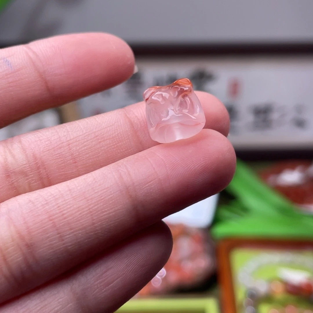 未镶嵌南红玛瑙挂件