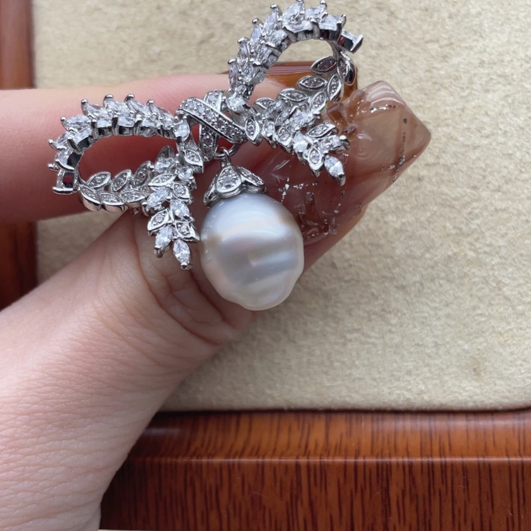 海水珍珠胸饰未镶嵌E3