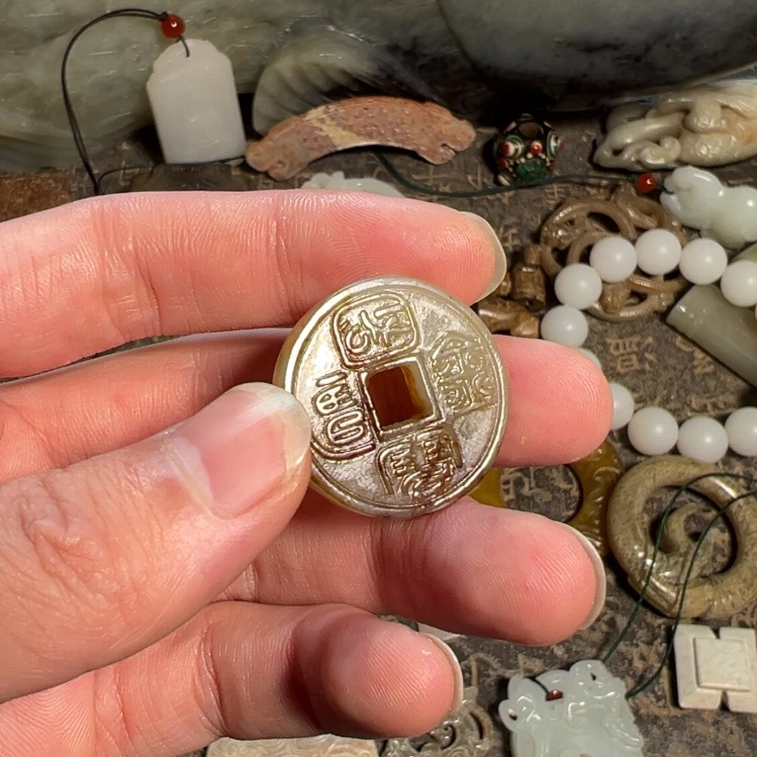 和田玉如图未镶嵌雨**步