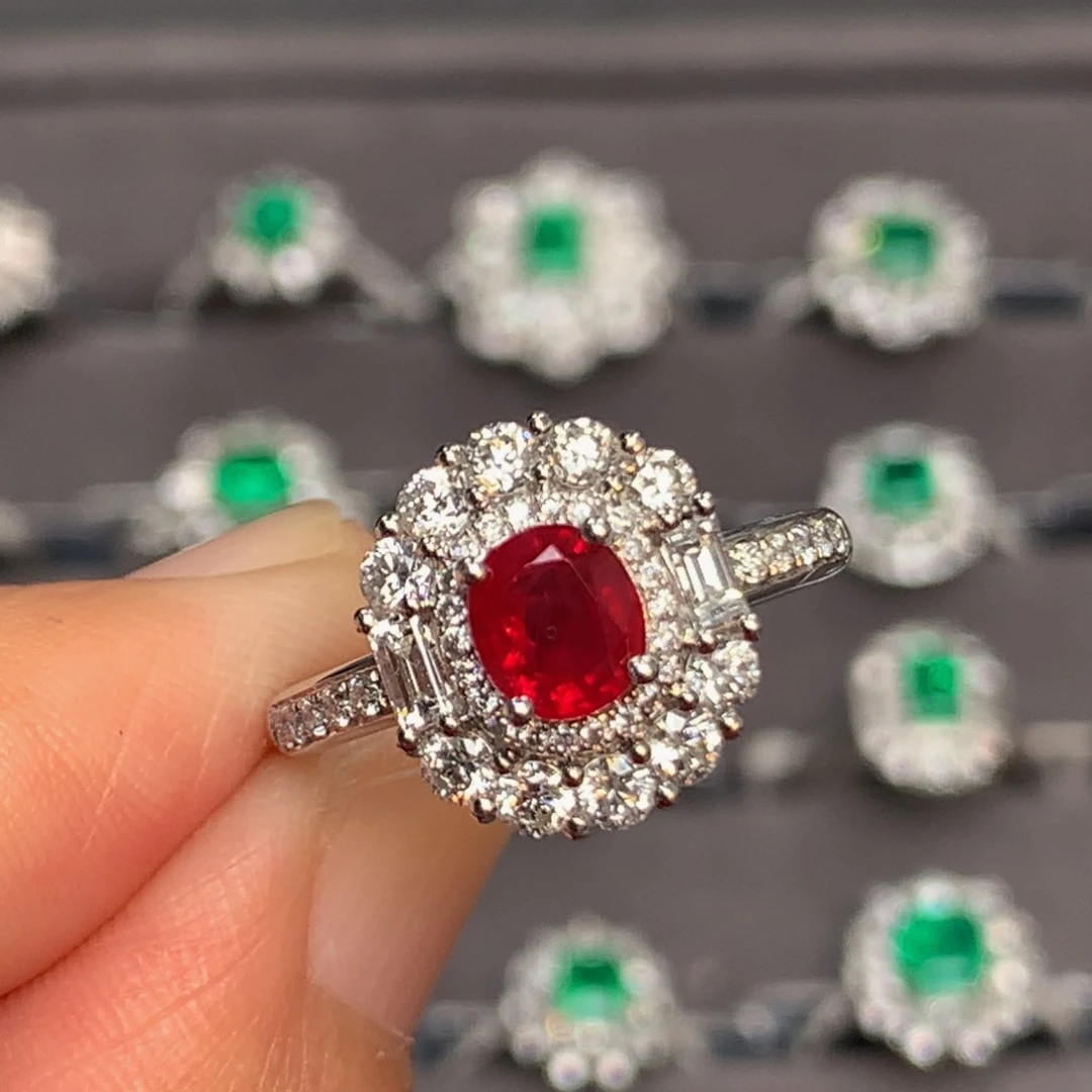 红宝石戒指铂Pt950镶嵌