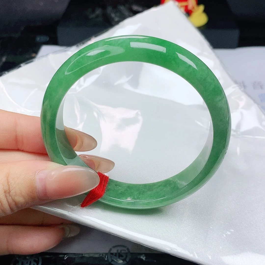 未镶嵌手镯翡翠正