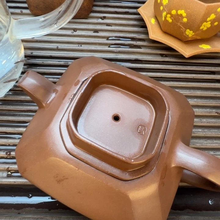 茶壶紫砂密密麻麻