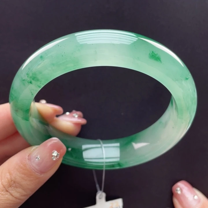 未镶嵌手镯石英质玉丫****m