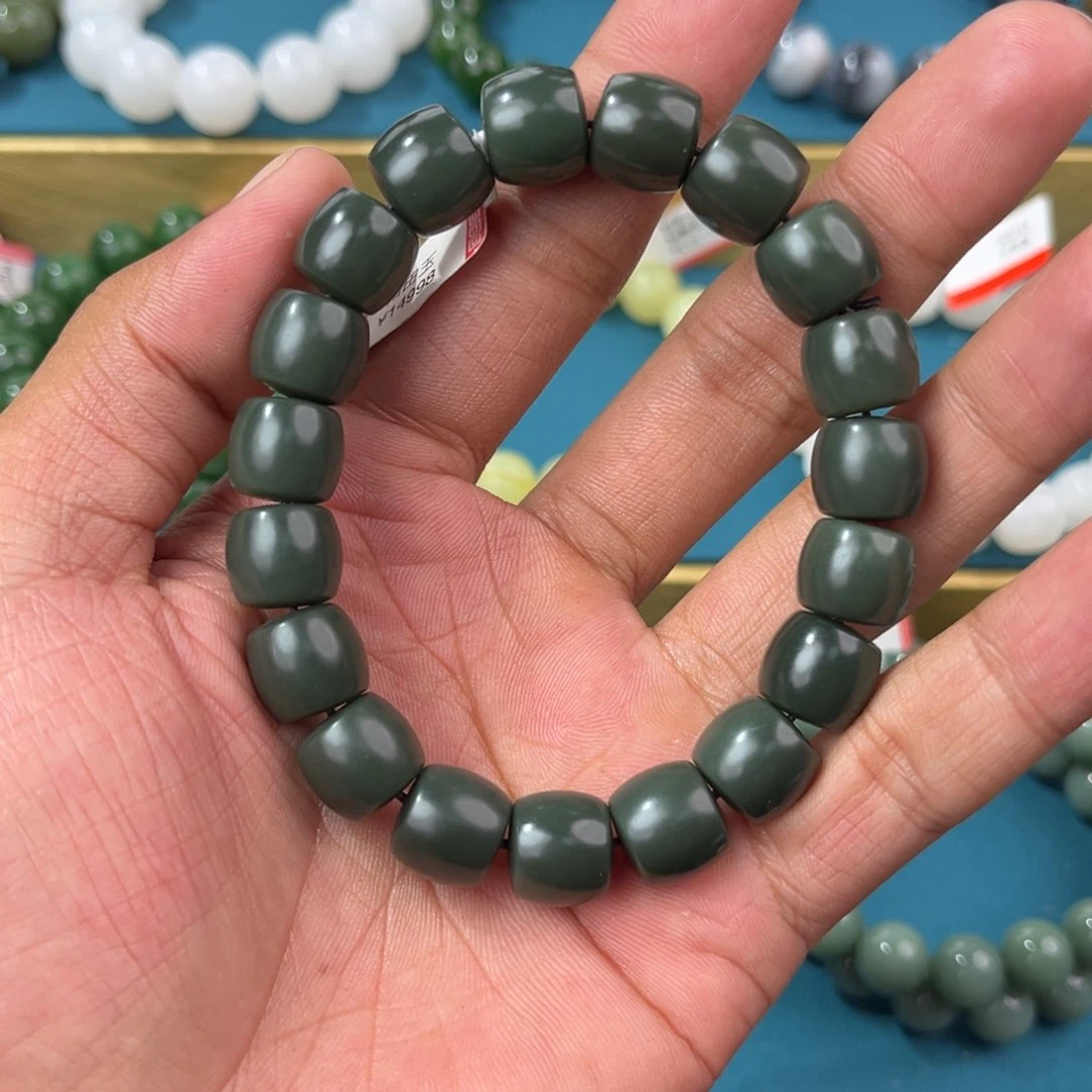 手串未镶嵌和田玉纯天然新疆和田玉沙枣青12直切