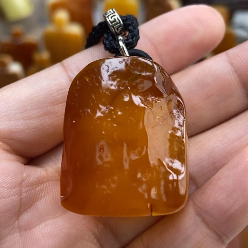 【闪购商品】琥珀颈饰未镶嵌