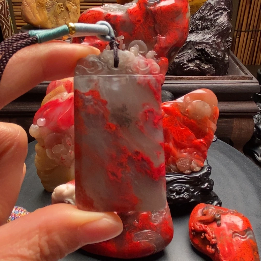 巴林鸡血石无事牌