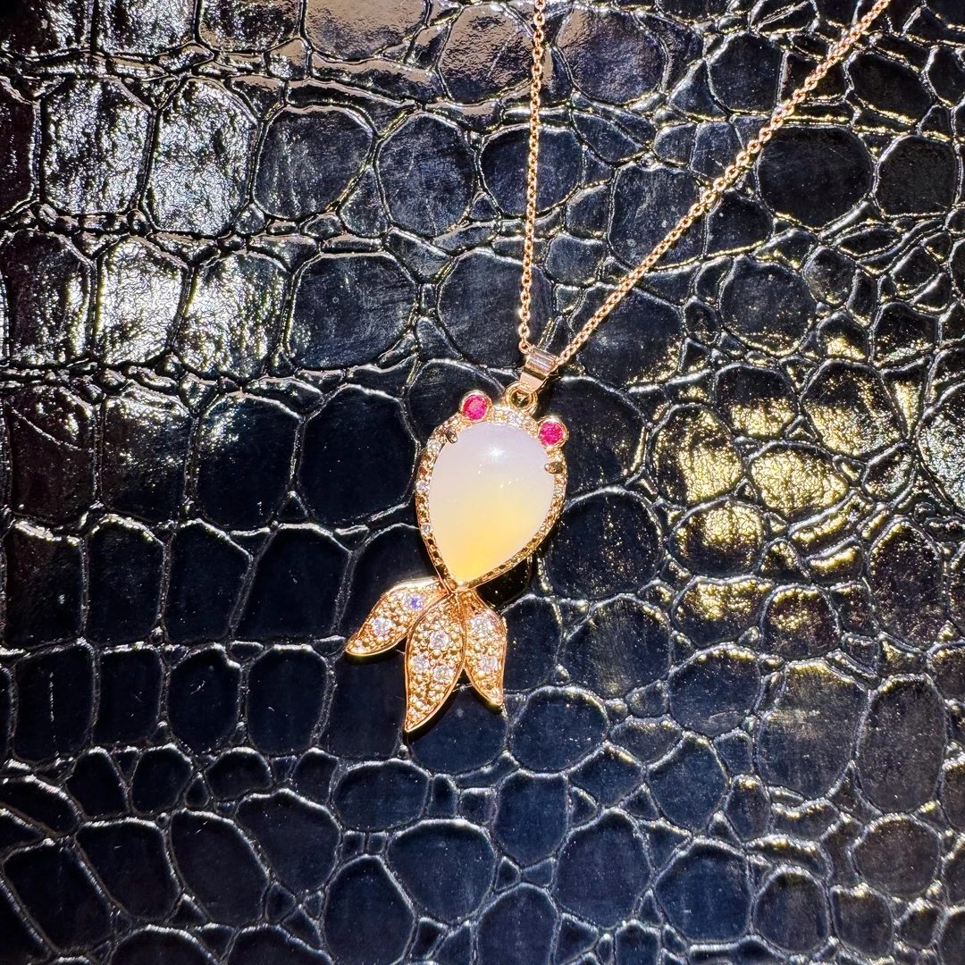 【唐糖甄选】精致年年有鱼玉髓合金镶嵌吊坠赠合金项链【YPN13】