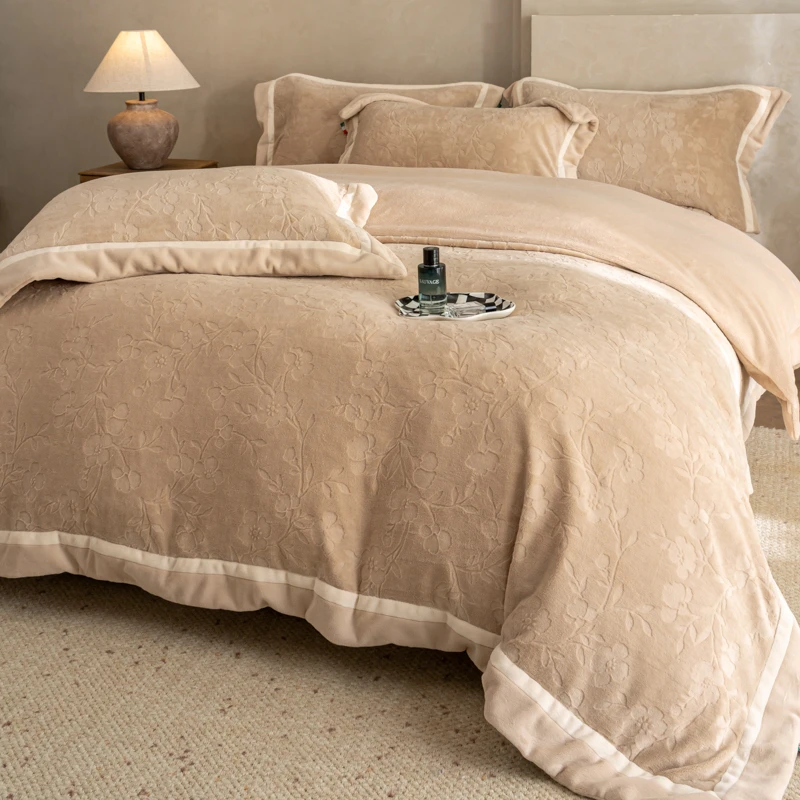 qeeboo-【梦幻海棠】高克重雕花赤焱绒防静电床盖款高端轻奢四件套