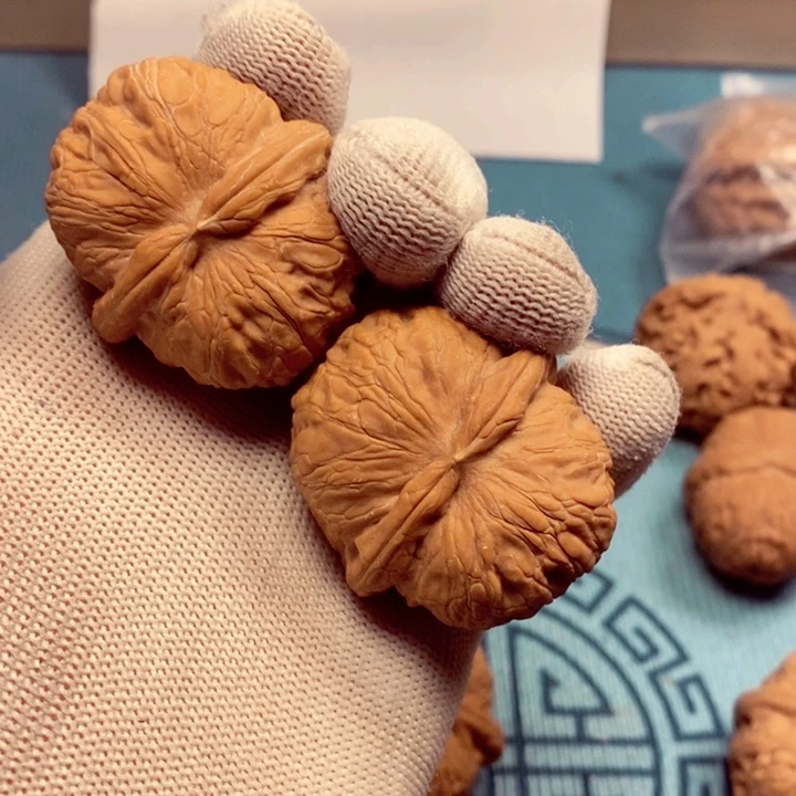 吊坠文玩核桃元宝练手对