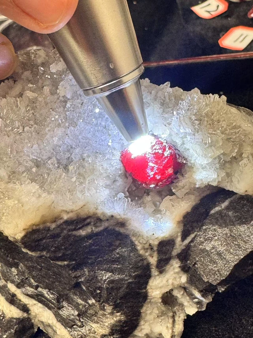 天然辰砂天然朱砂毛料直播间专属{改价链接}