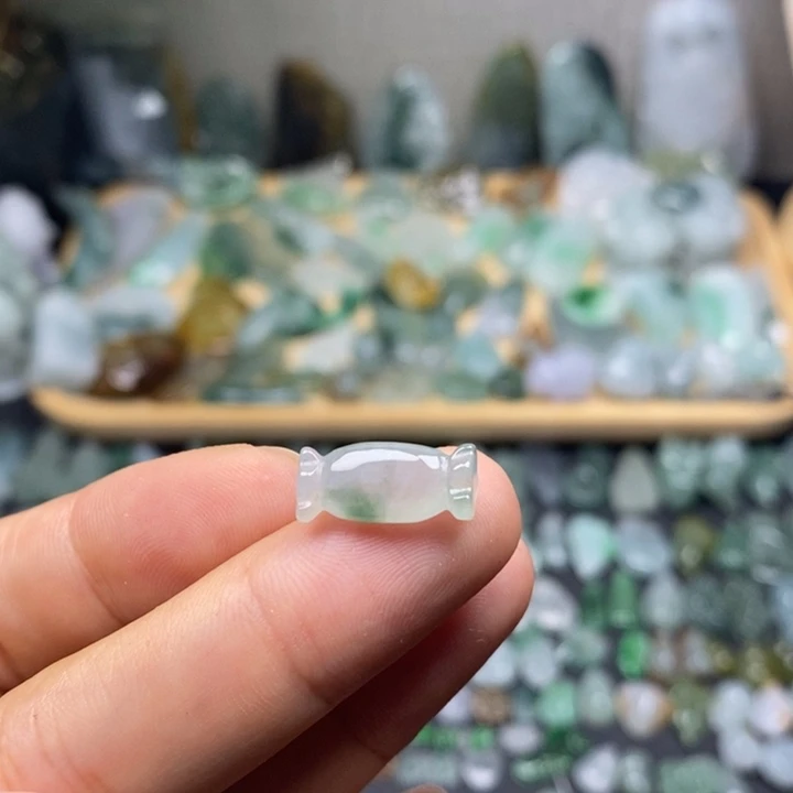 颈饰未镶嵌翡翠糖果