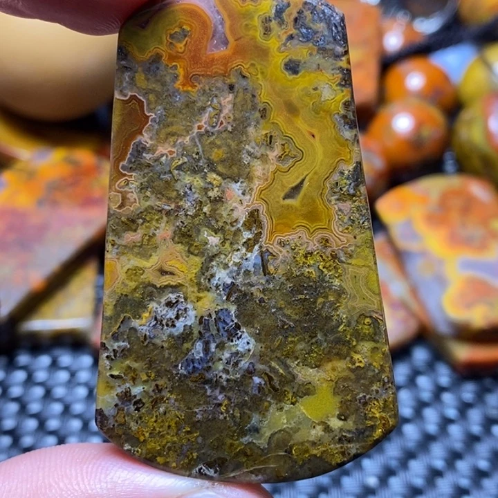 玛瑙/玉髓颈饰未镶嵌