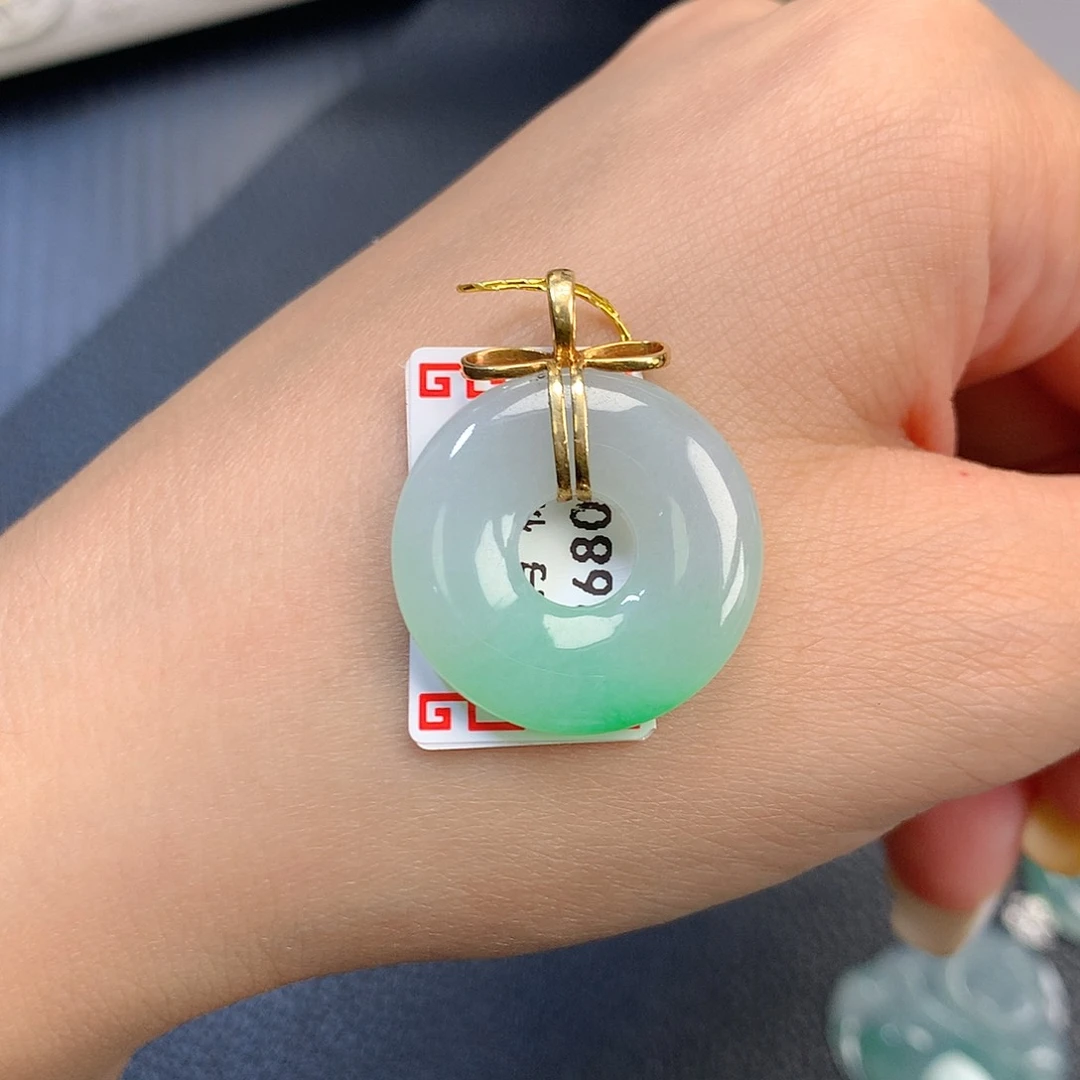 吊坠(不含链)18K金镶嵌翡翠翡翠
