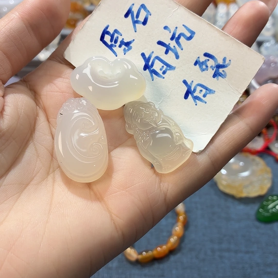 玛瑙/玉髓未镶嵌颈饰