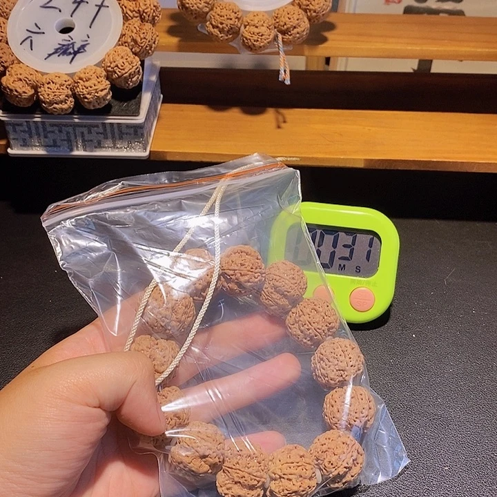 嗤***栗金刚菩提手串这样