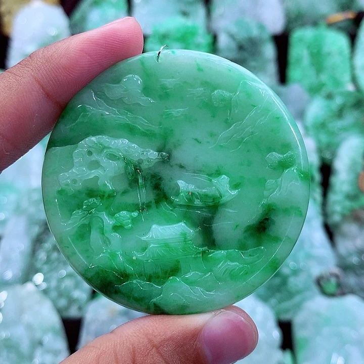 吊坠(不含链)未镶嵌翡翠