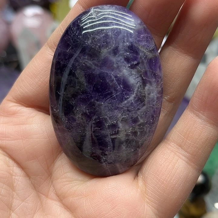 水晶珠宝半成品未镶嵌64克紫水晶把玩
