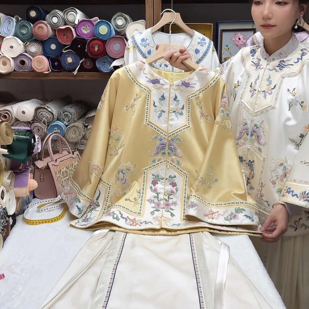 苏绣太太服1.胸围116.衣长65