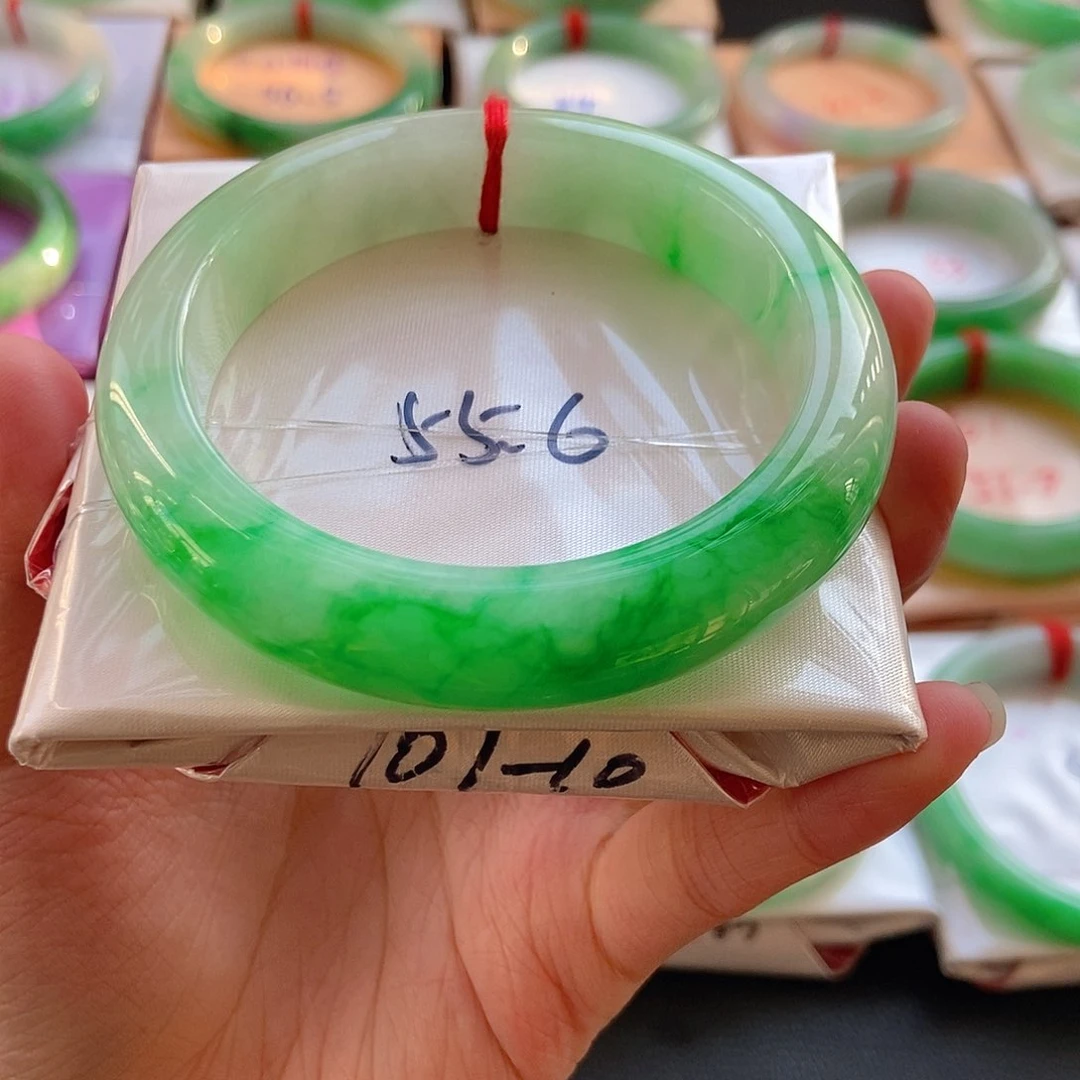 未镶嵌手镯翡翠17号