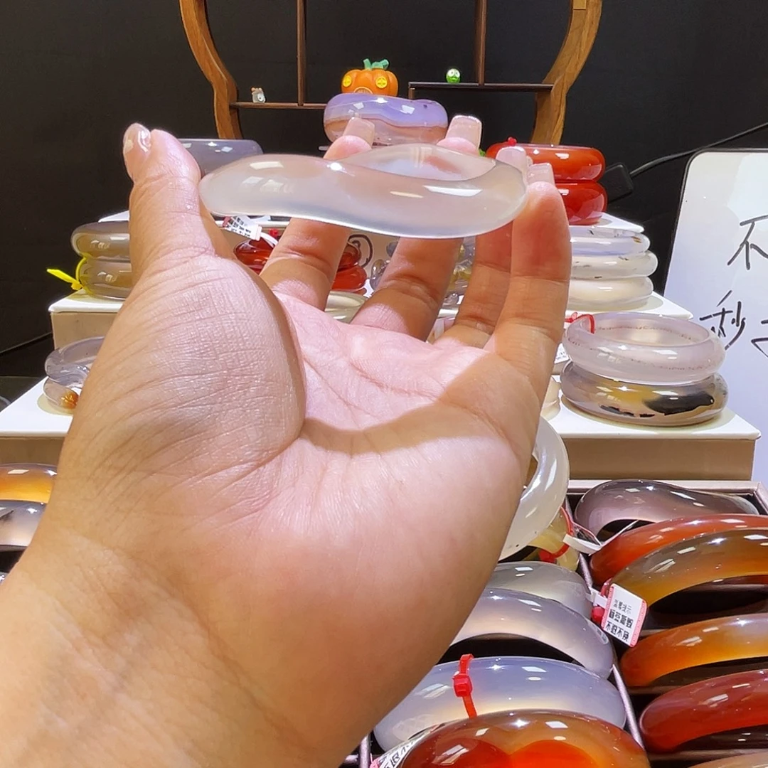 手镯玛瑙/玉髓未镶嵌