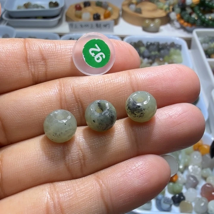 和田玉未镶嵌珠宝奇石