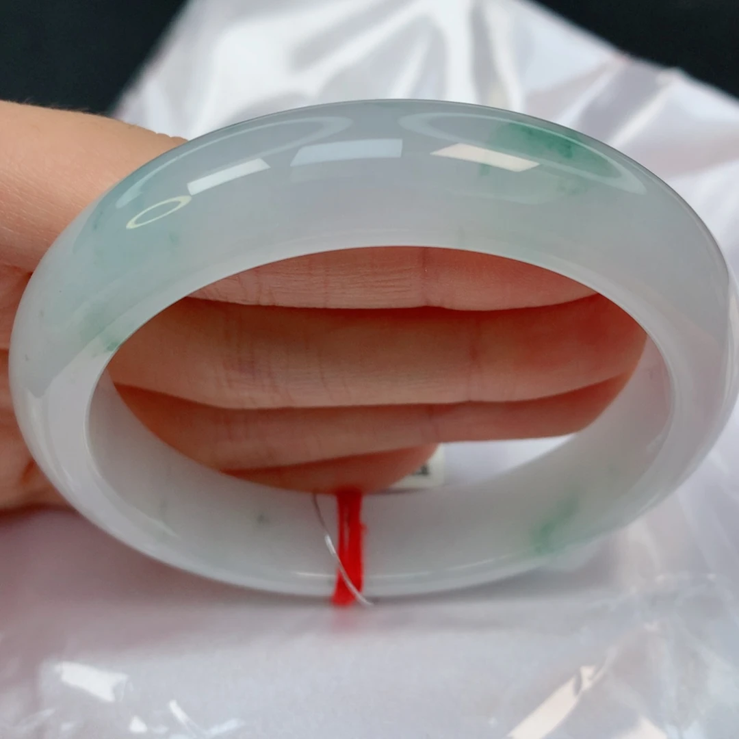 未镶嵌手镯翡翠58.7正圈，冰底胶润白净飘绿花，026