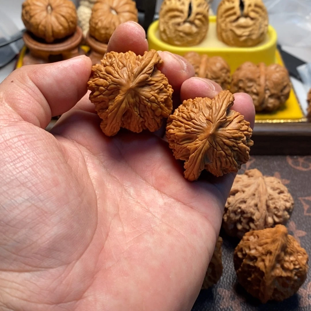 桃核把件41尺全品虎头