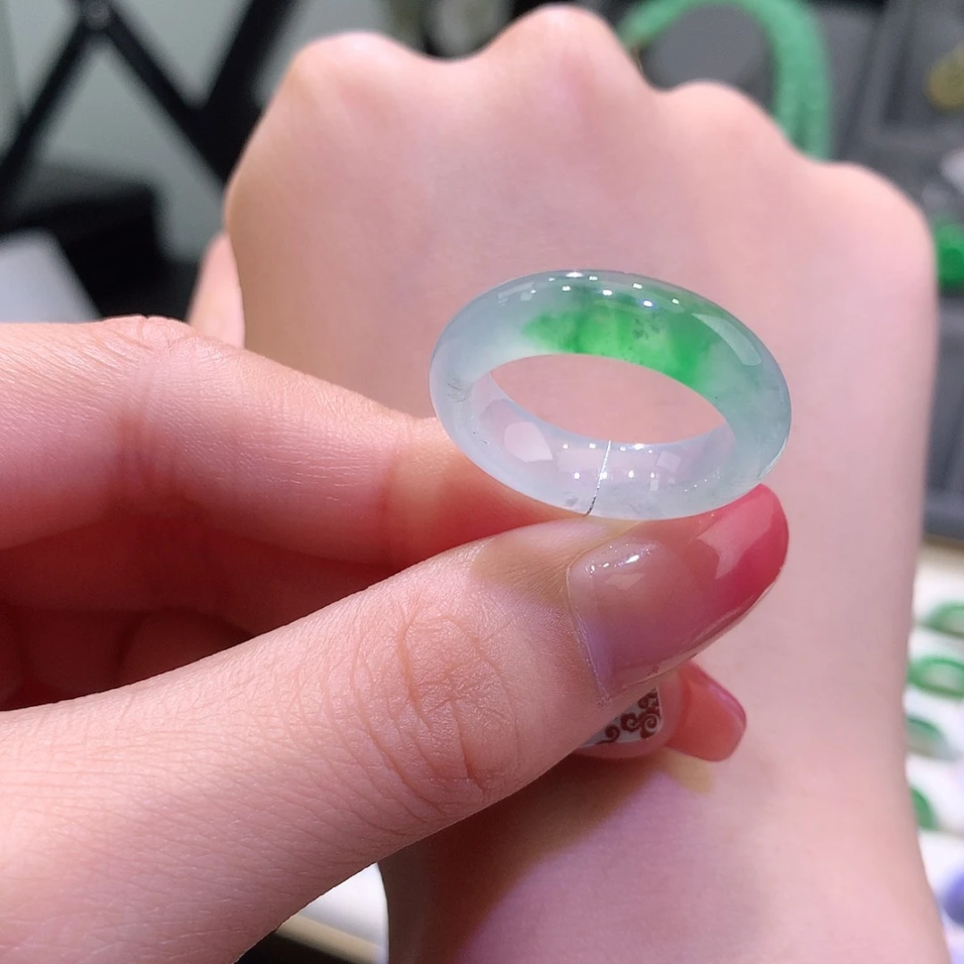 未镶嵌戒指翡翠翡翠