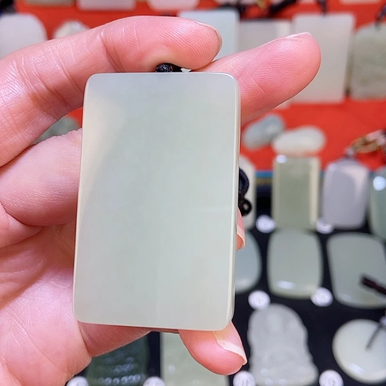 【闪购商品】颈饰未镶嵌和田玉