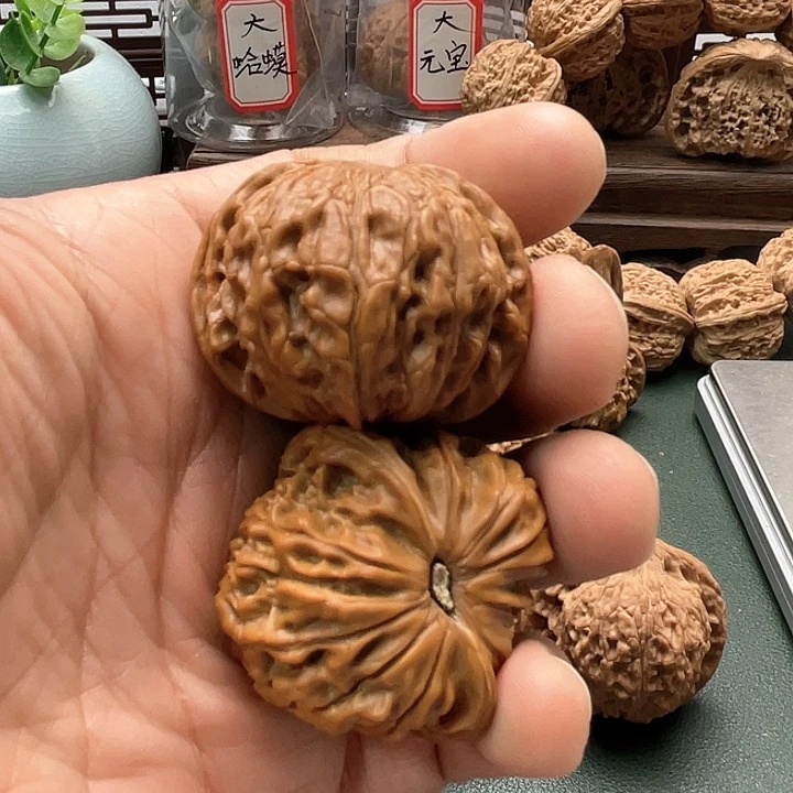 文玩核桃吊坠月*虎42