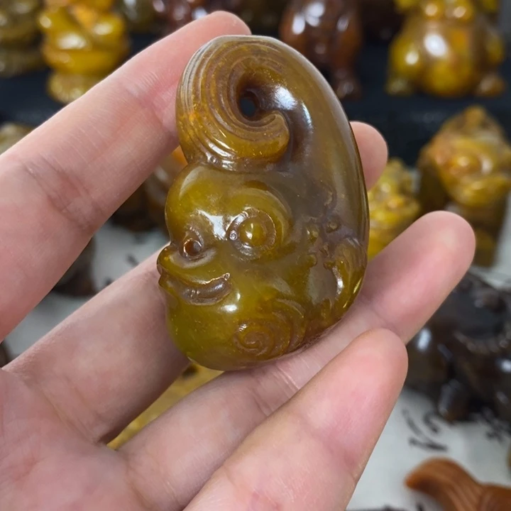 未镶嵌蛇纹石玉颈饰31