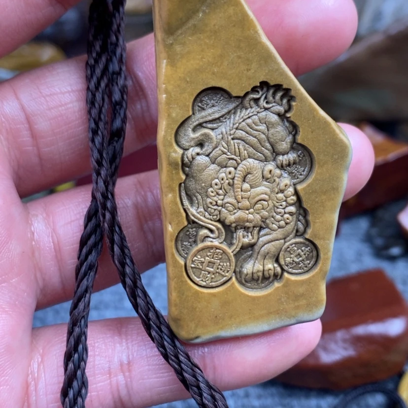 【闪购商品】原石雕刻手把件