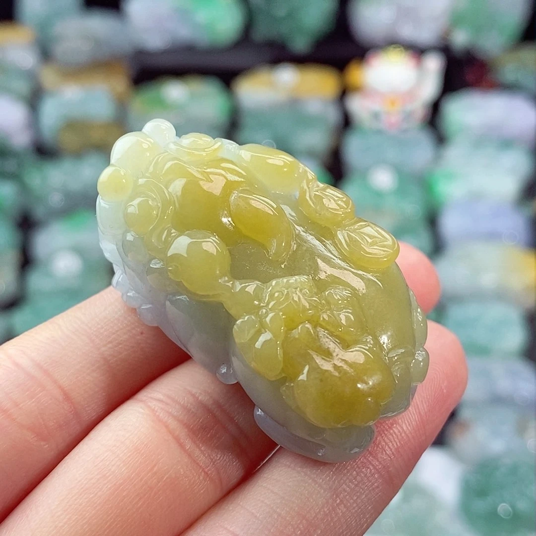 颈饰未镶嵌翡翠天然