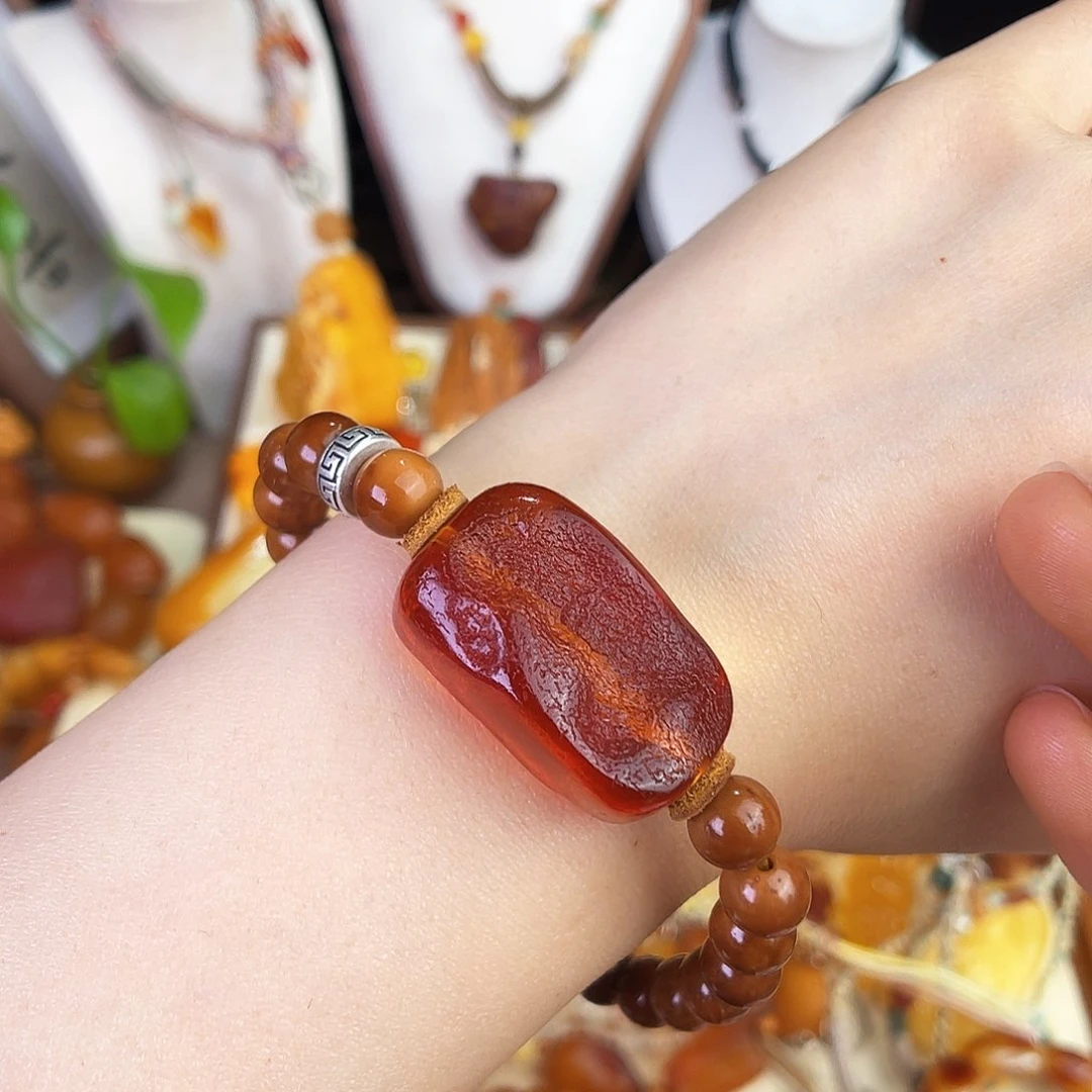 未镶嵌琥珀珠宝奇石，