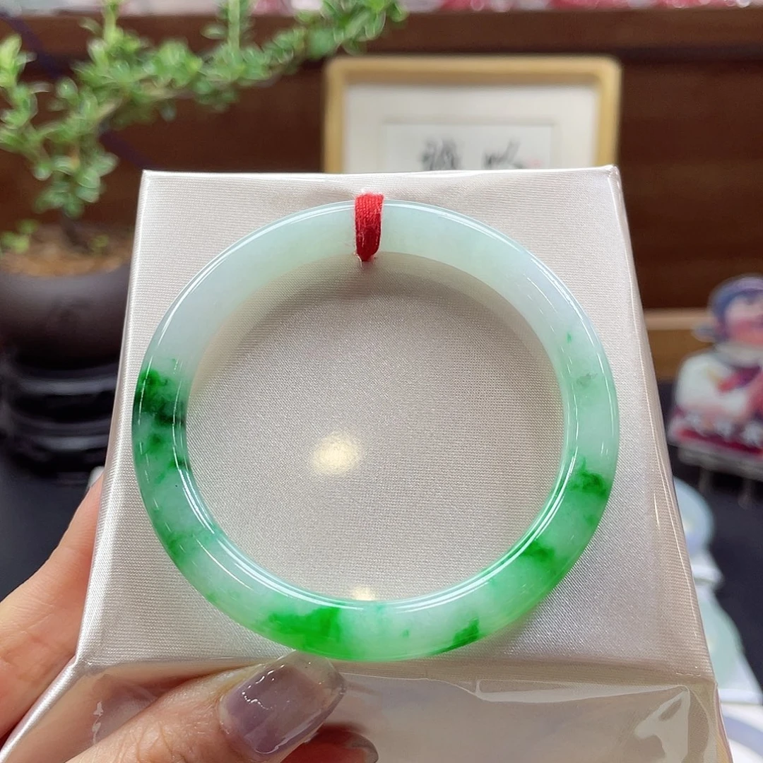翡翠未镶嵌手镯58 号